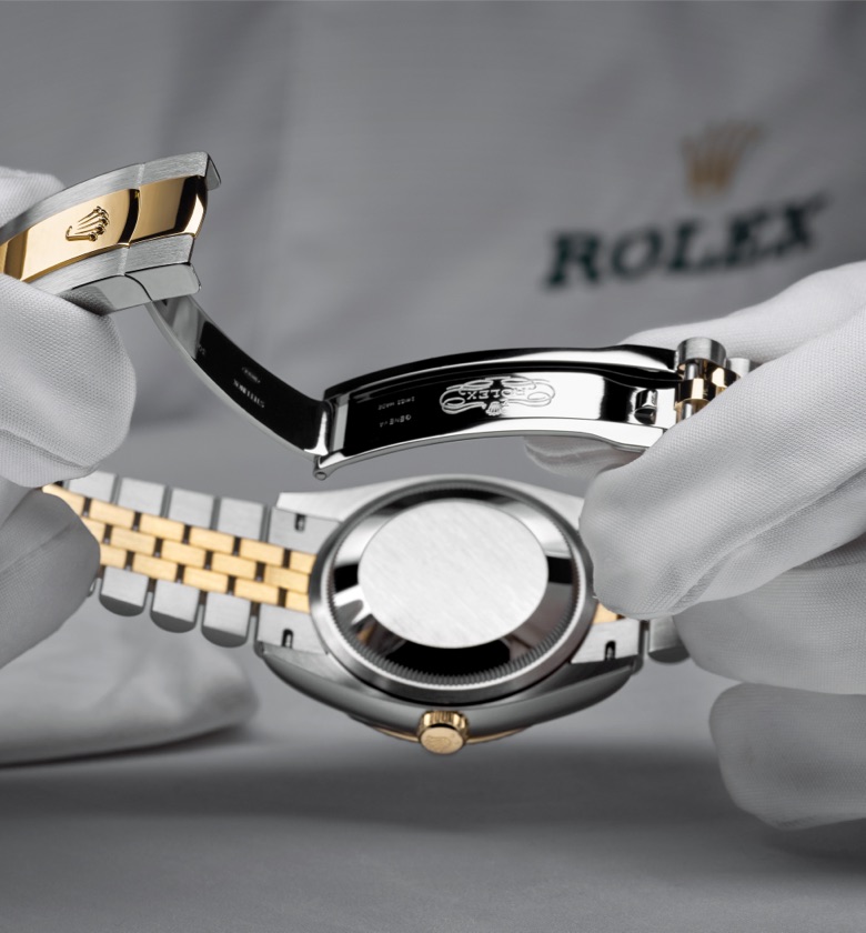 Rolex watch servicing and repair at Joyería Olazábal