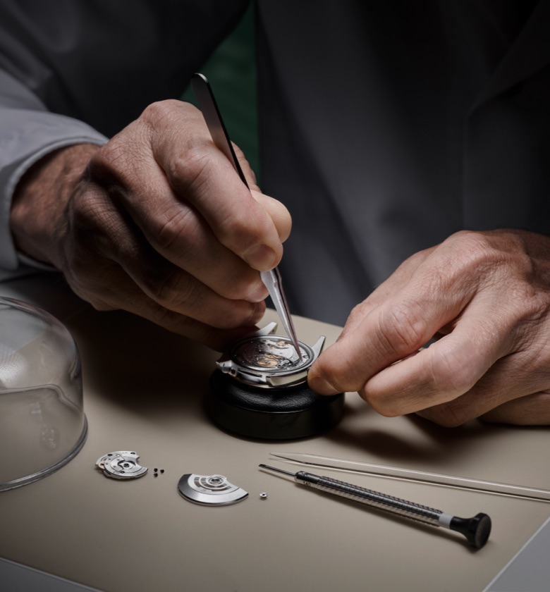 Rolex watch servicing and repair at Joyería Olazábal